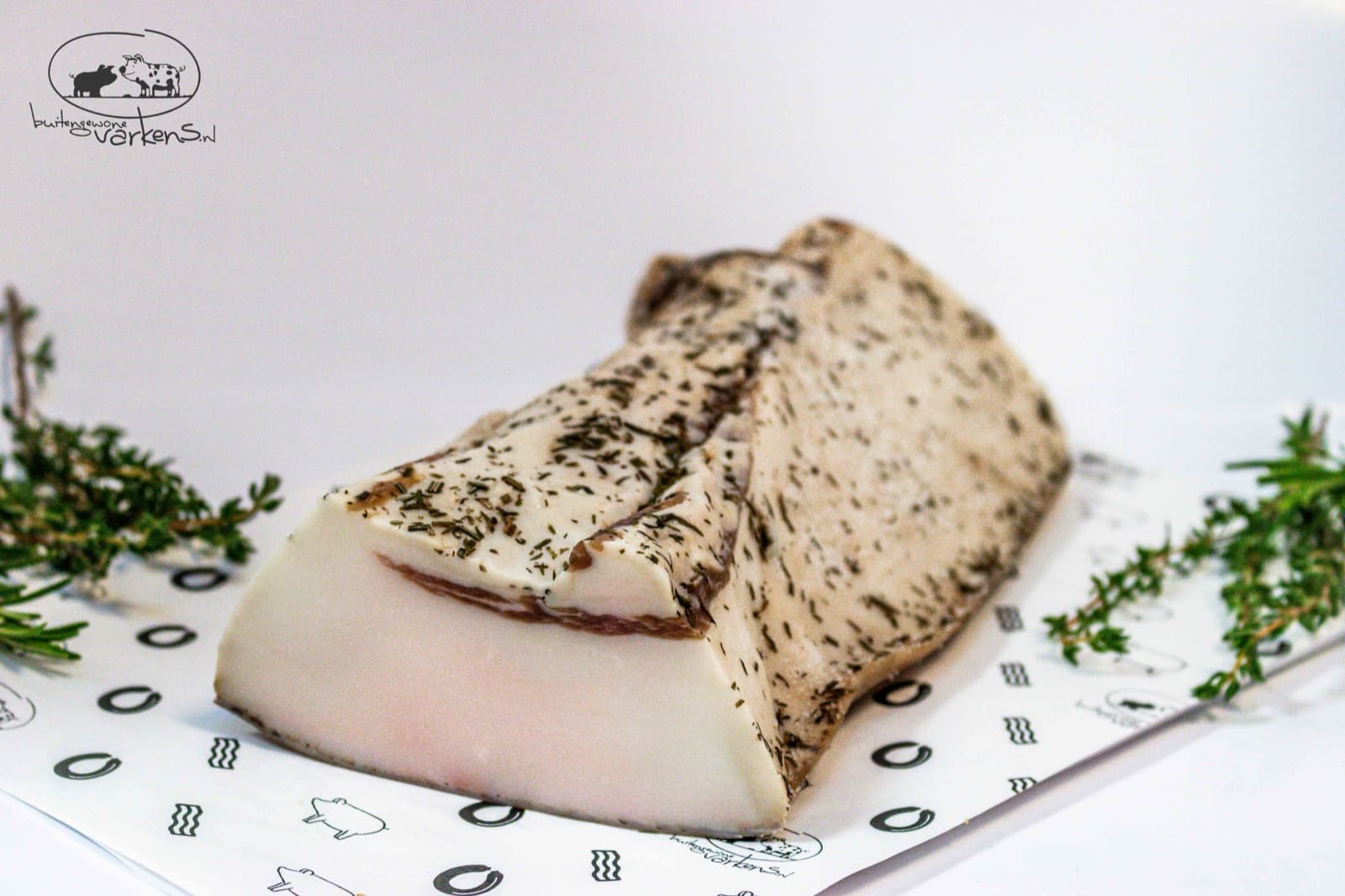 Lardo - Buitengewone Varkens, Ingen
