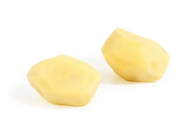 Aardappel Nicola geschild